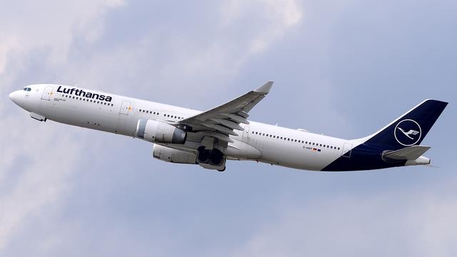 D-AIKP:Airbus A330-300:Lufthansa